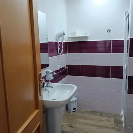 Palmaviola Nocleg ze śniadaniem 4*